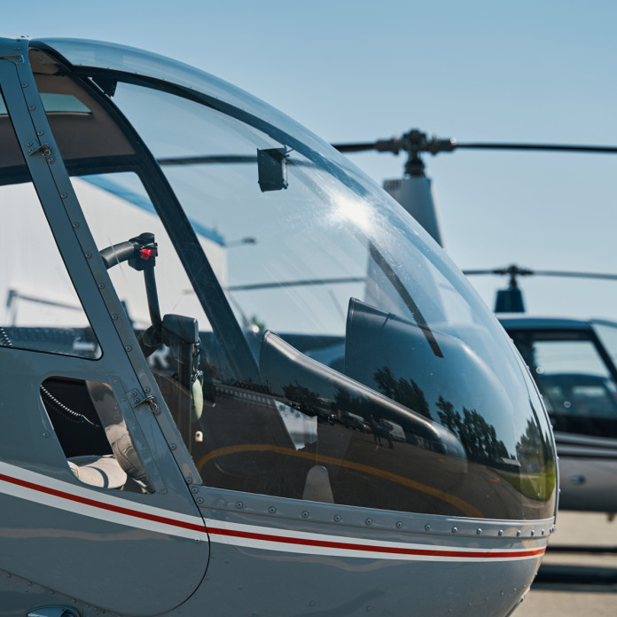 VKS Escuela de Pilotos · Piloto Comercial de Helicóptero Tírvia